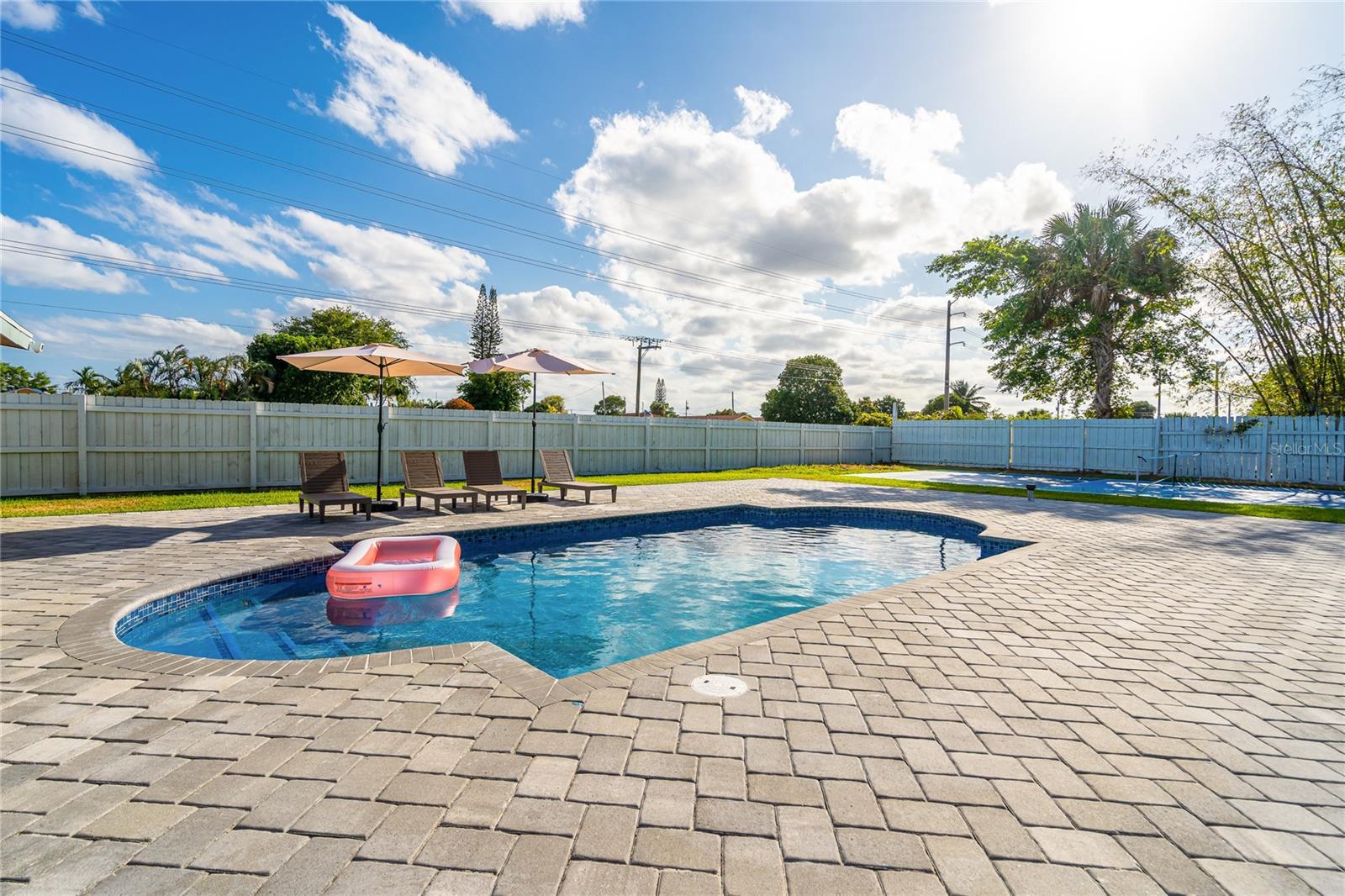 483 S FLORIDA MANGO ROAD