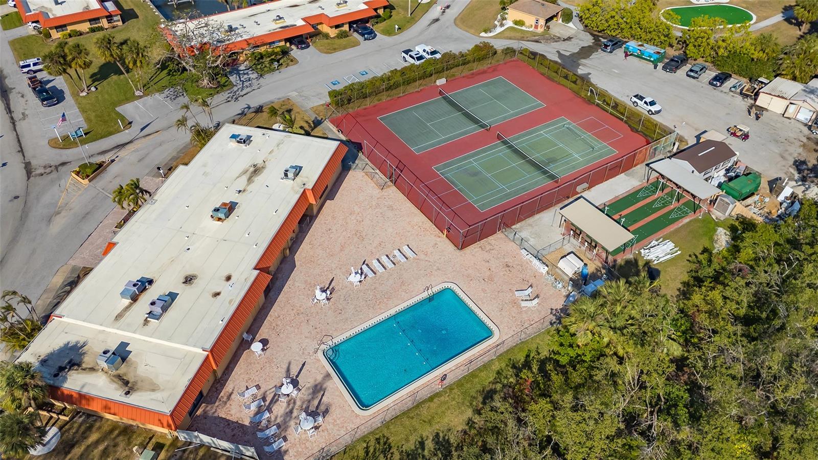 PALMA SOLA HARBOUR SEC 4 - Residential