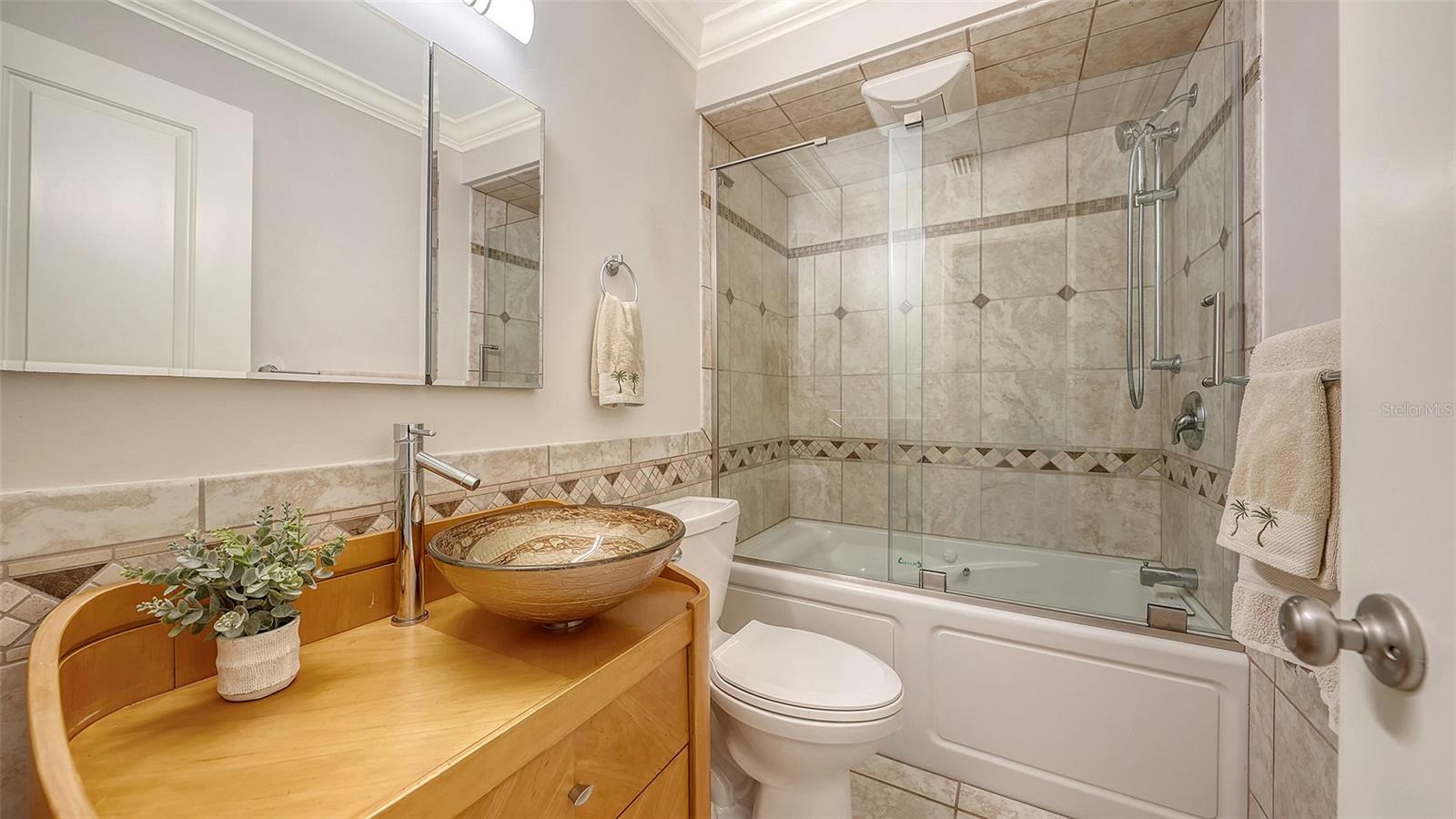 PALMA SOLA HARBOUR SEC 4 - Residential