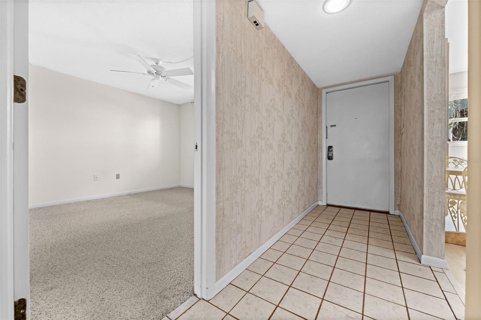 760 VILLAGE CIRCLE 109