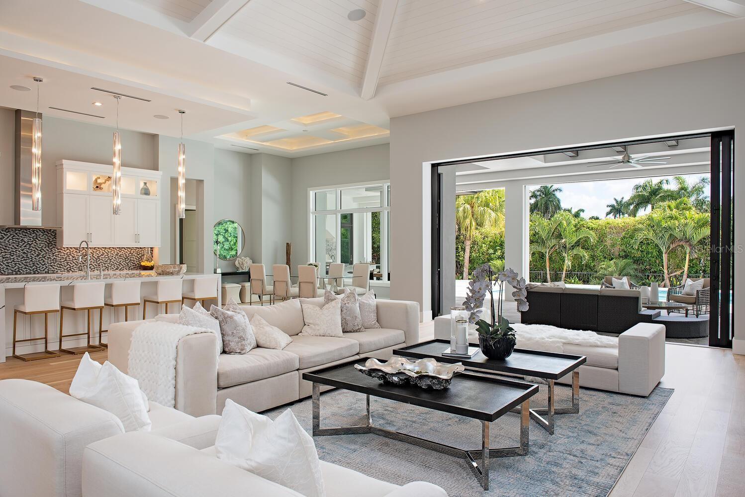 CRESCENT PARK - Residential