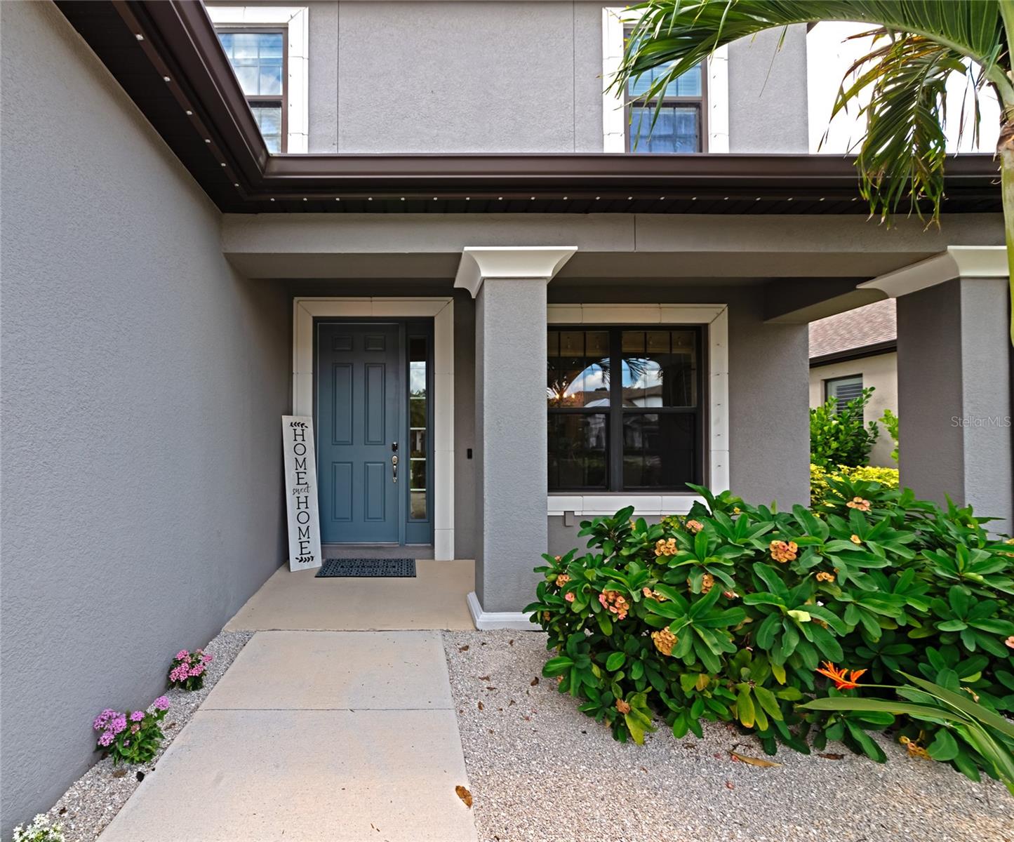 9069 LUNA LANE