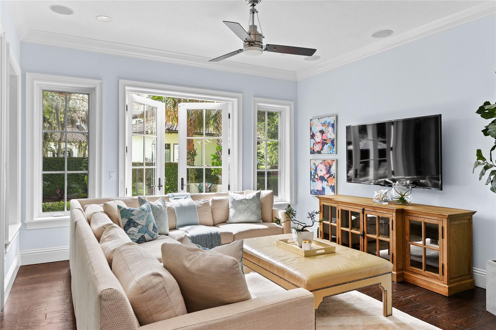 COMSTOCK PARK - Residential