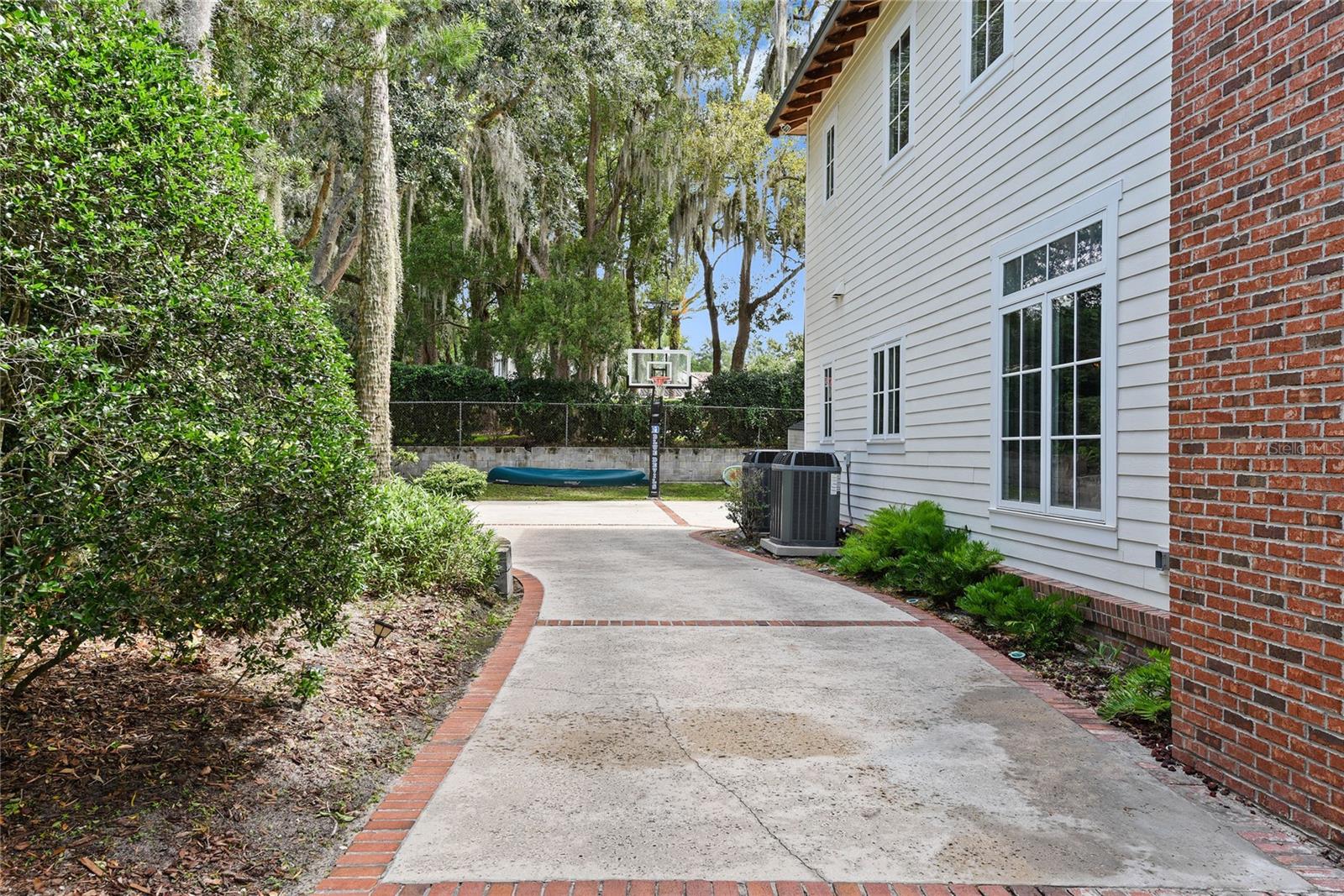 COMSTOCK PARK - Residential