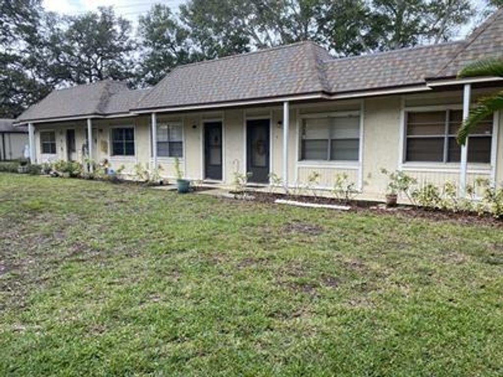 Photo of 2360 Maben Circle #Q3, Palm Harbor, FL 34683 (MLS # TB8485403)