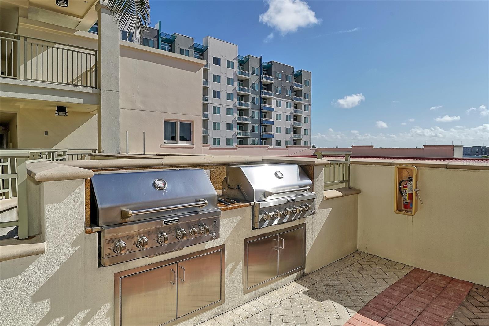 ONE HUNDRED CENTRAL - Residential Lease