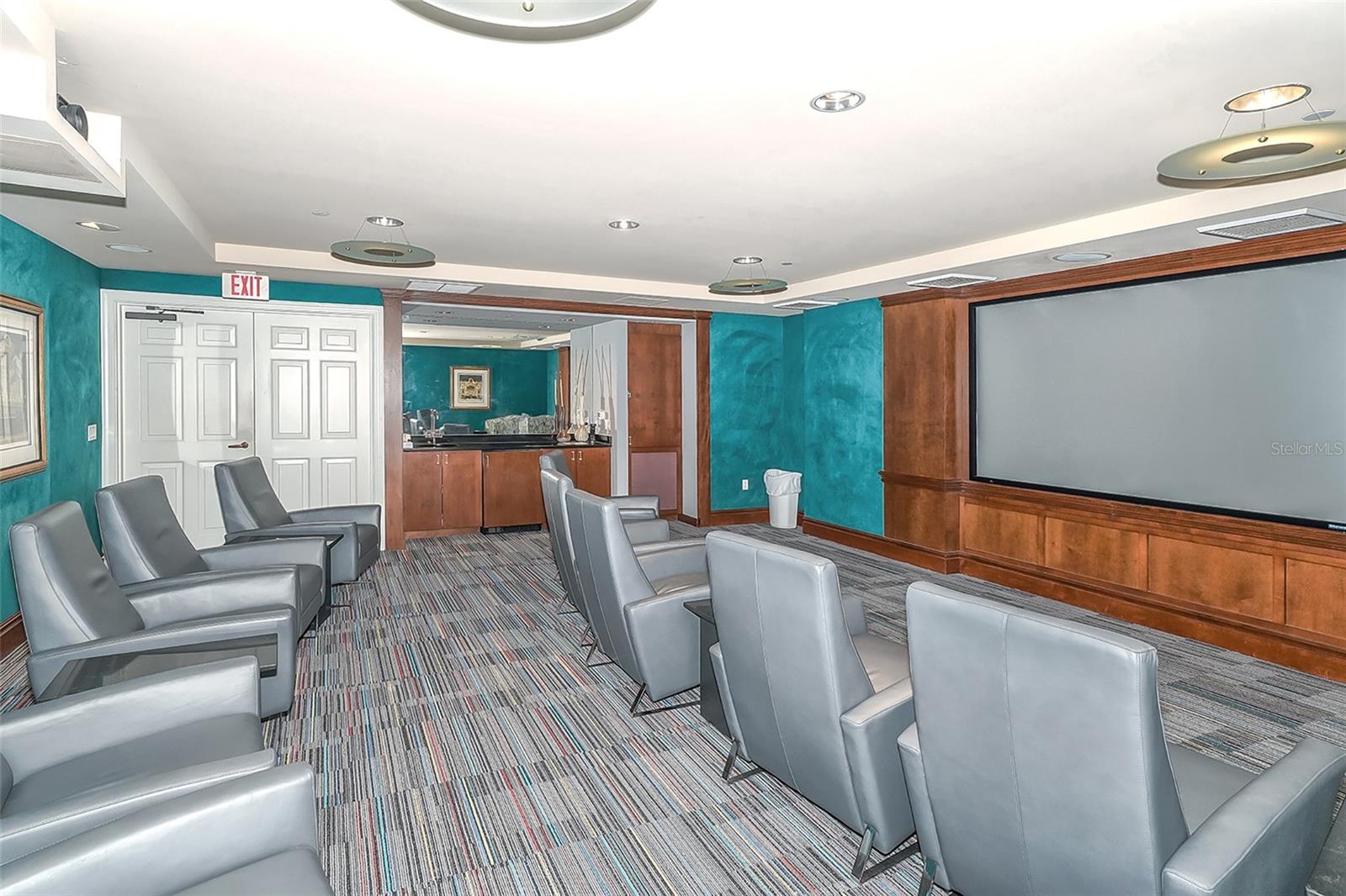 ONE HUNDRED CENTRAL - Residential Lease