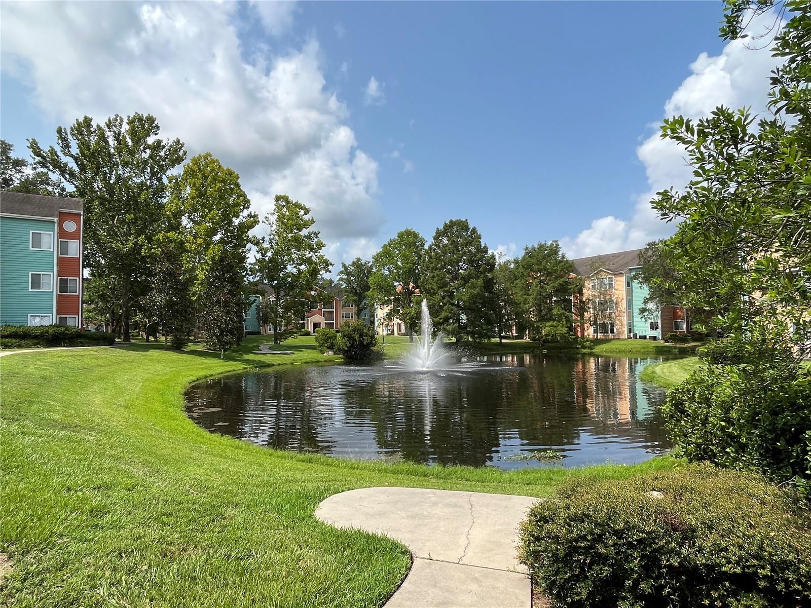 UNIVERSITY COMMONS - Residential