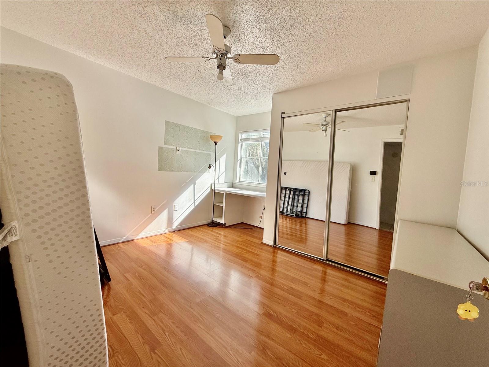 UNIVERSITY COMMONS - Residential