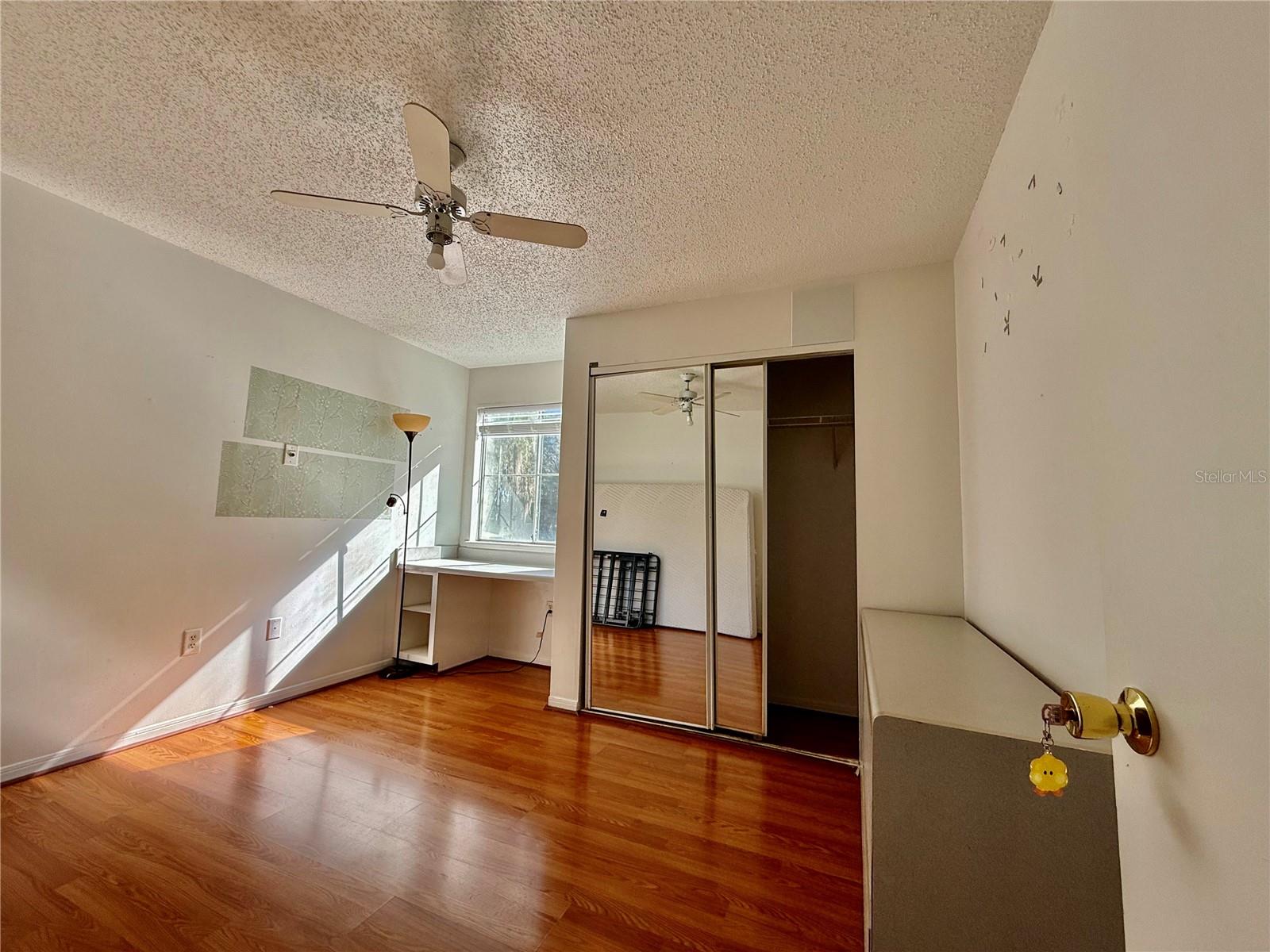 UNIVERSITY COMMONS - Residential