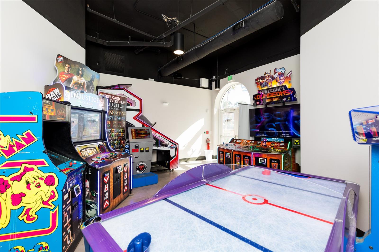 OCEAN TOWERS/HAMMOCK BEACH - Residential