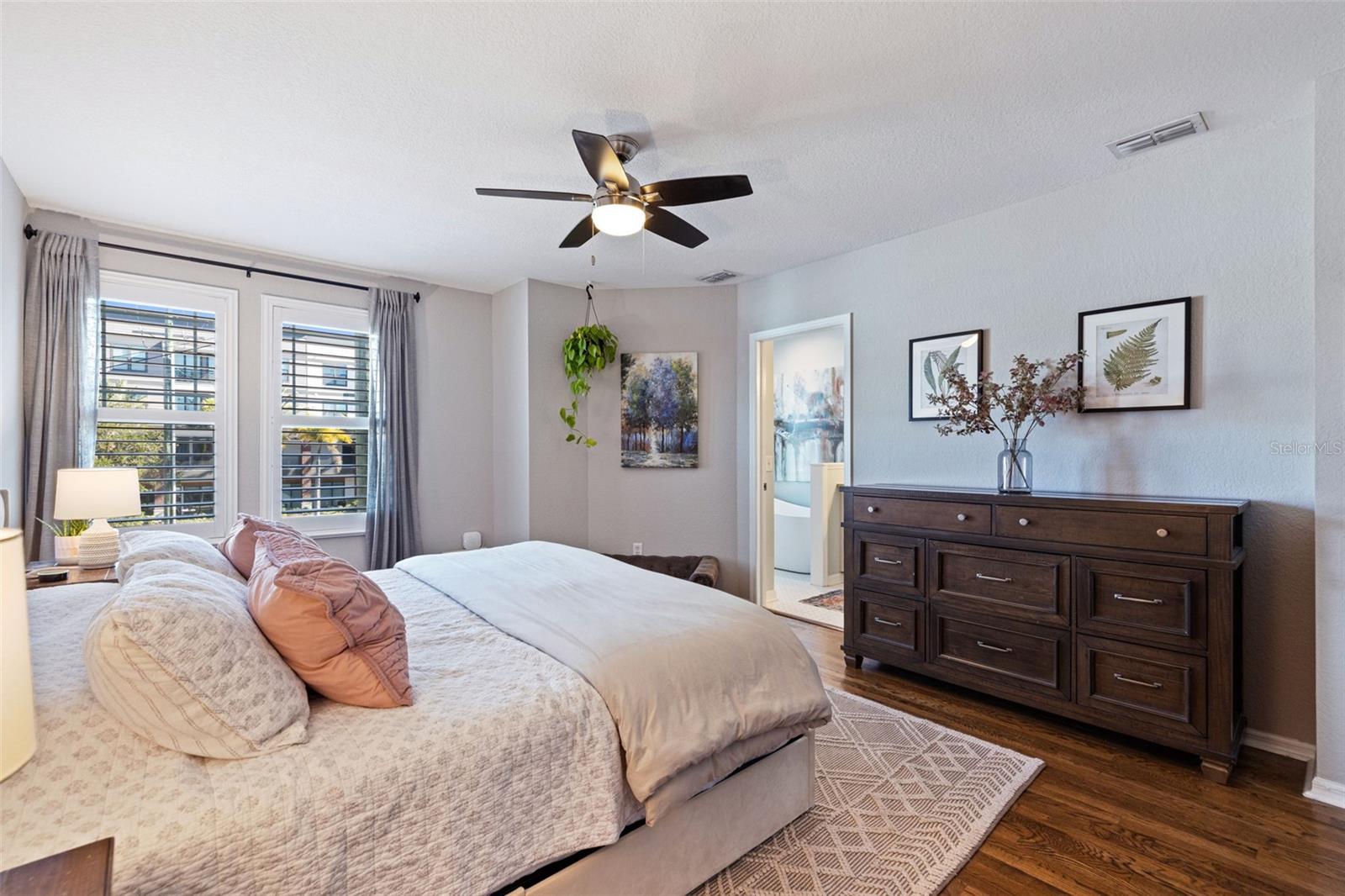 VILLAGE GATE OF HYDE PARK - Residential