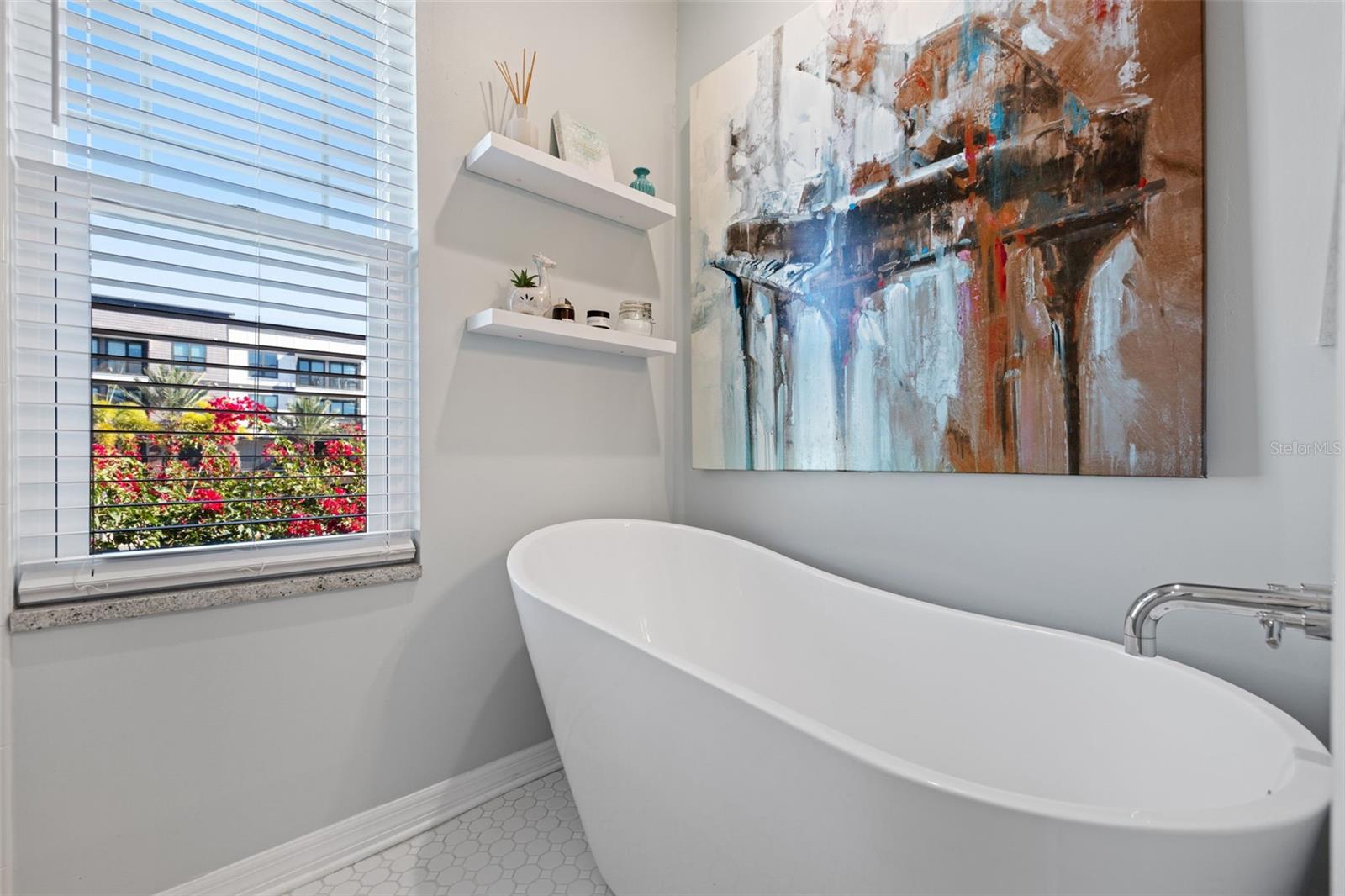 VILLAGE GATE OF HYDE PARK - Residential