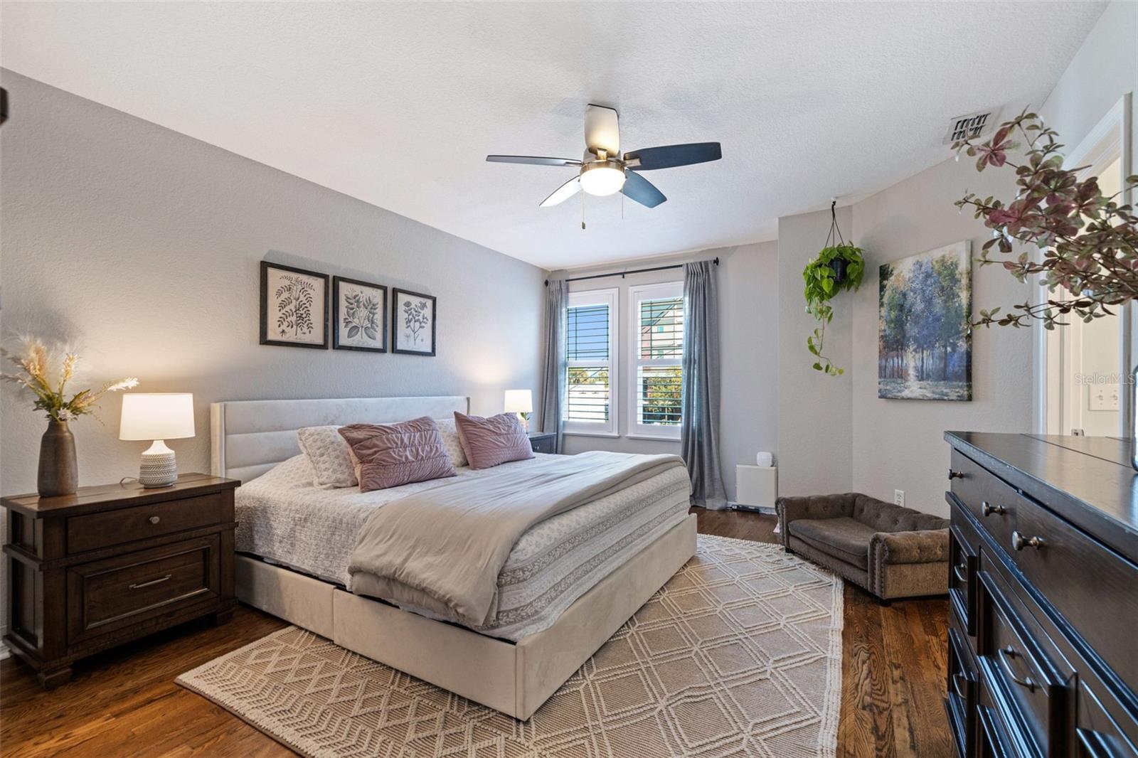 VILLAGE GATE OF HYDE PARK - Residential