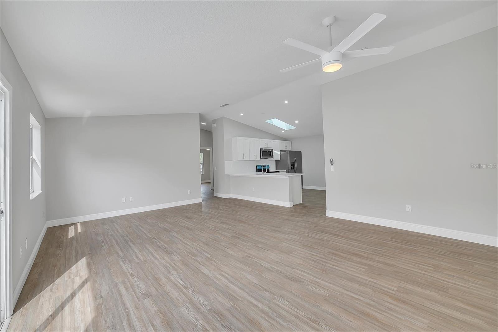 VILLAGES OF SUMTER VILLA DE LEON - Residential Lease