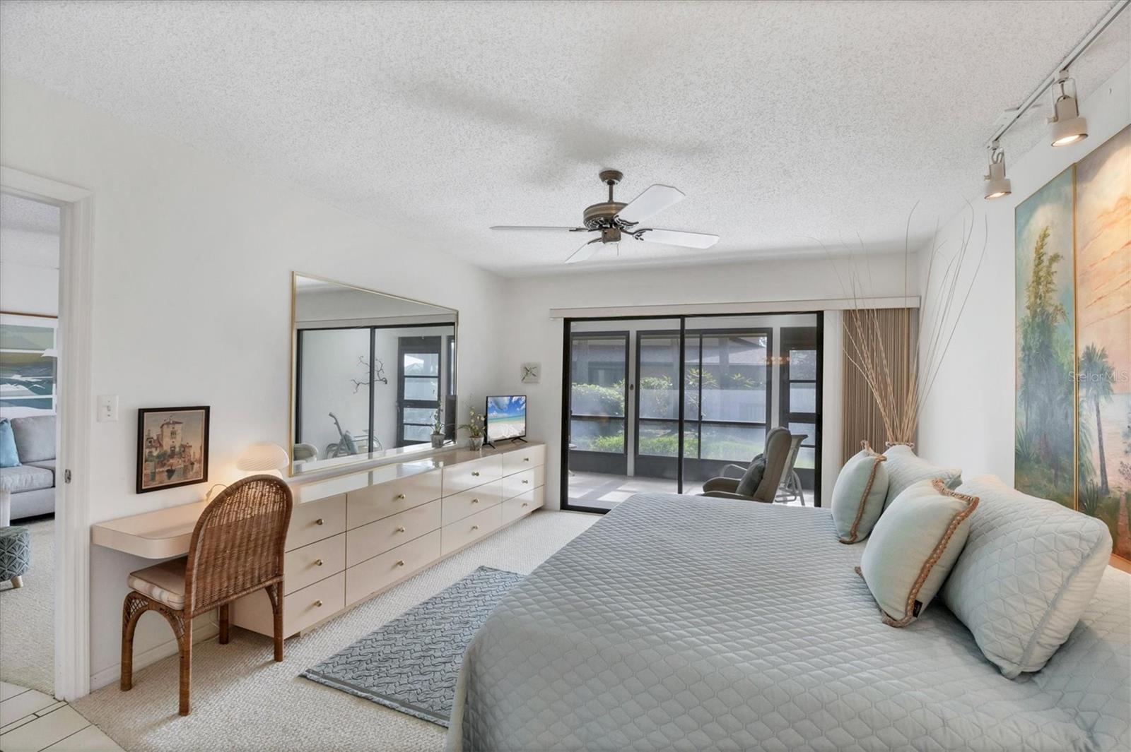 SCHOONER BAY - Residential