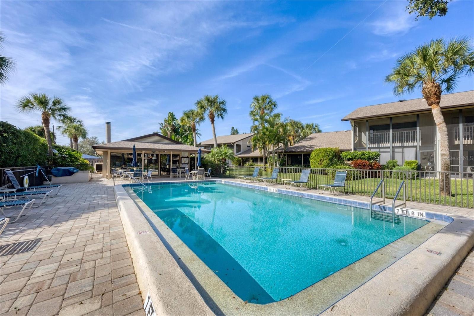 SCHOONER BAY - Residential