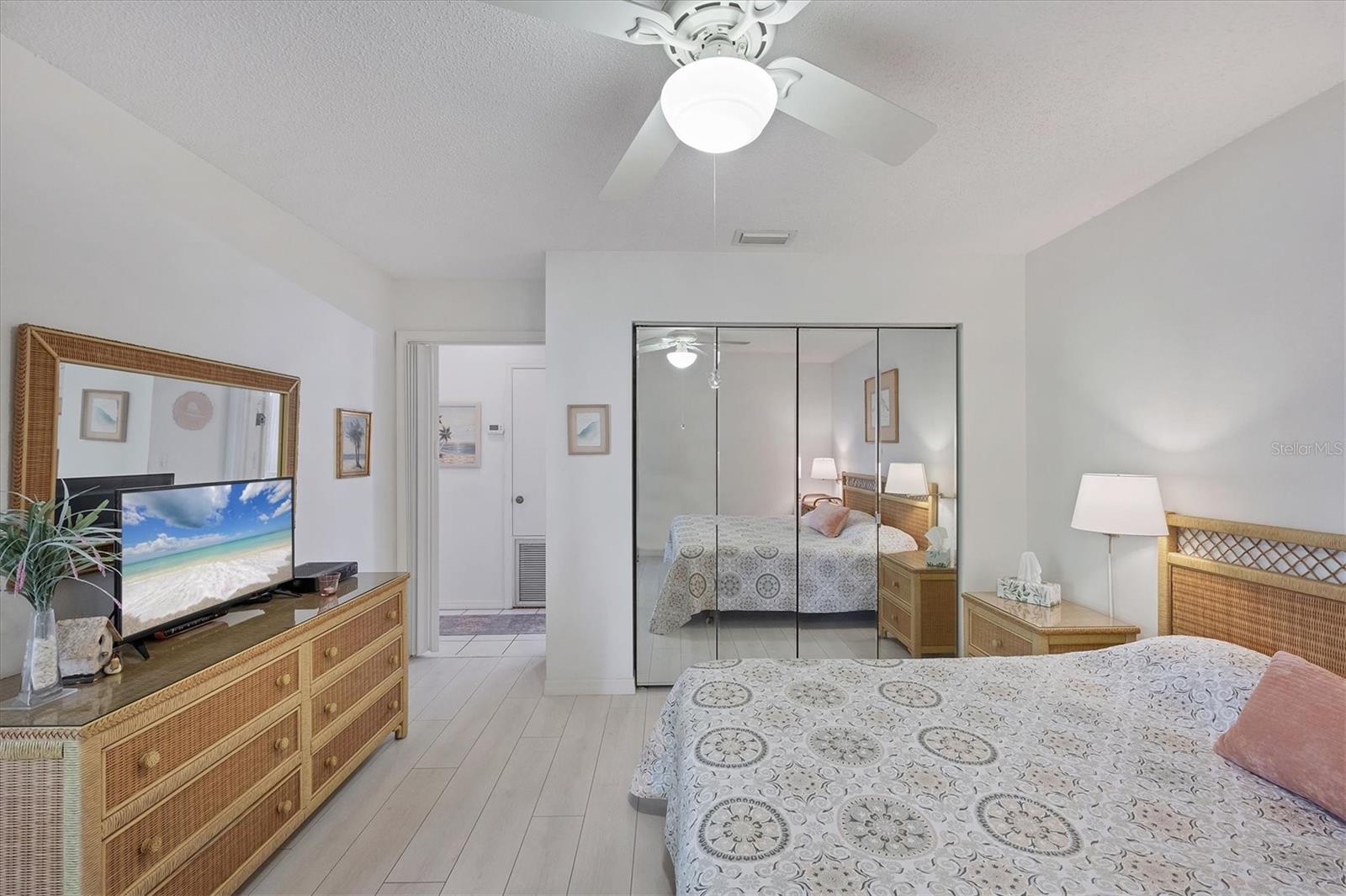 SCHOONER BAY - Residential