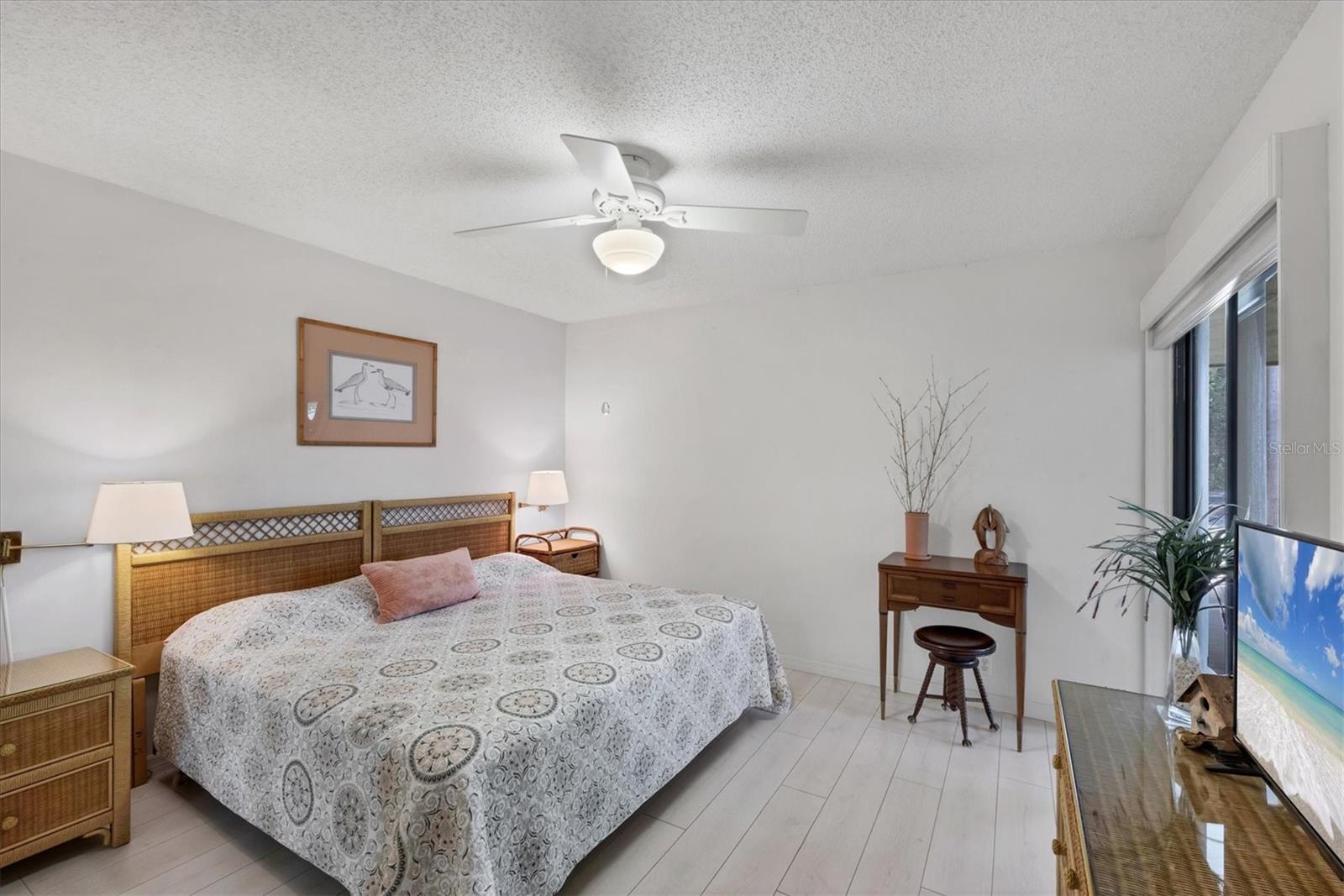 SCHOONER BAY - Residential