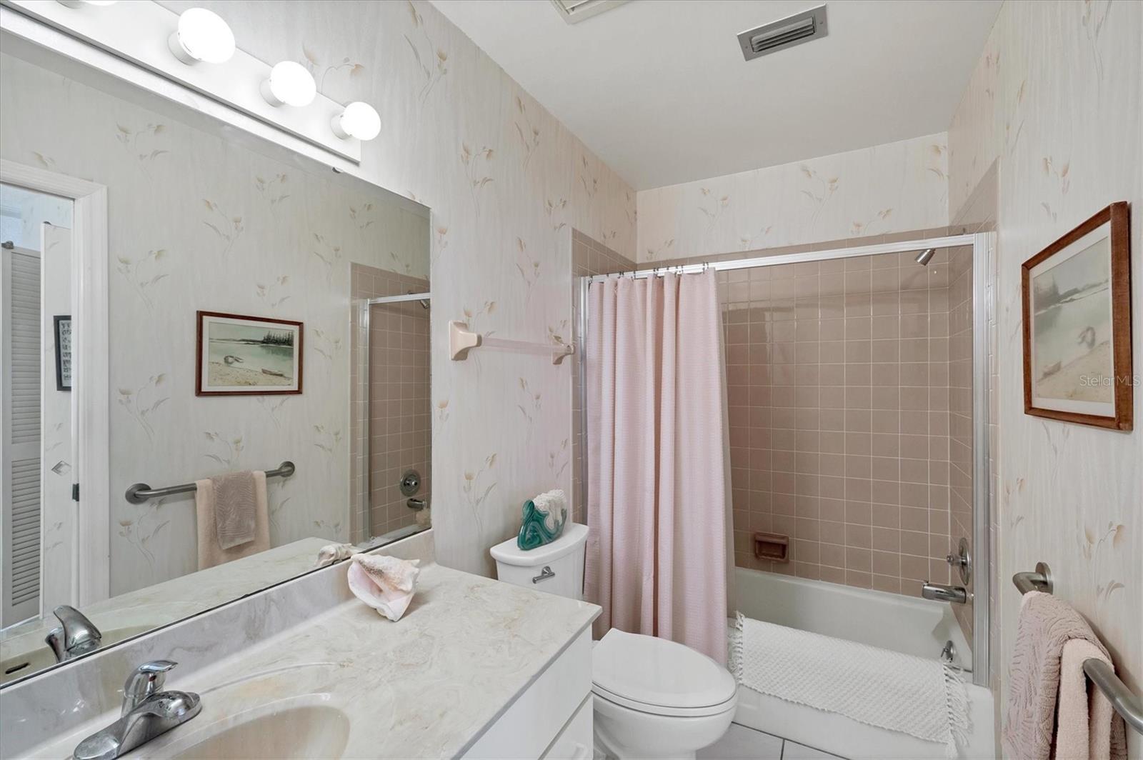 SCHOONER BAY - Residential