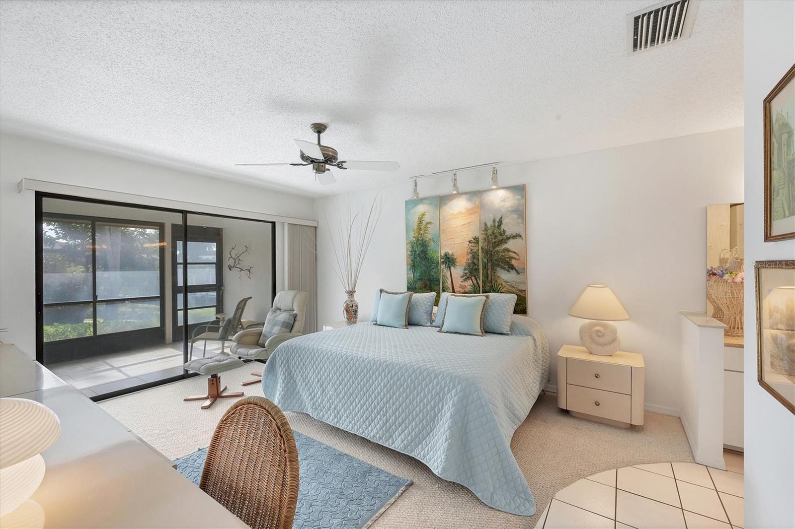 SCHOONER BAY - Residential