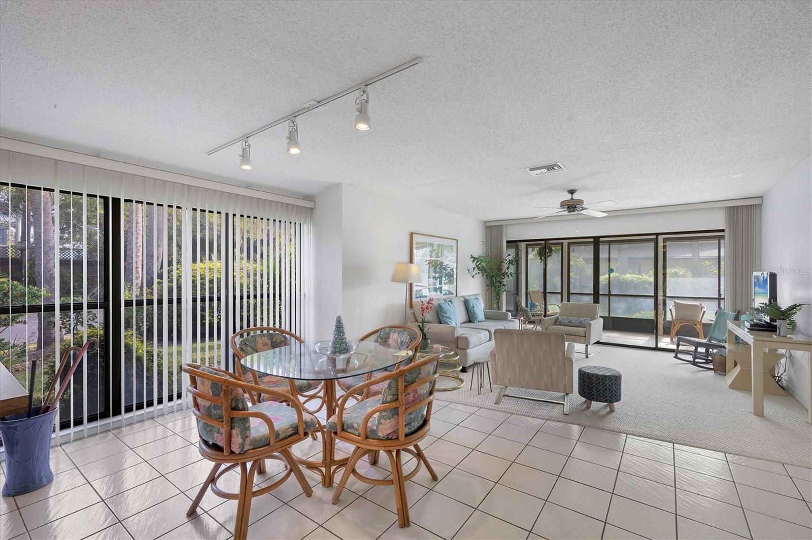 SCHOONER BAY - Residential