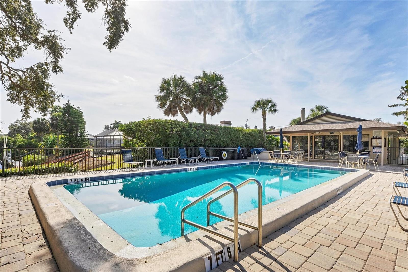 SCHOONER BAY - Residential