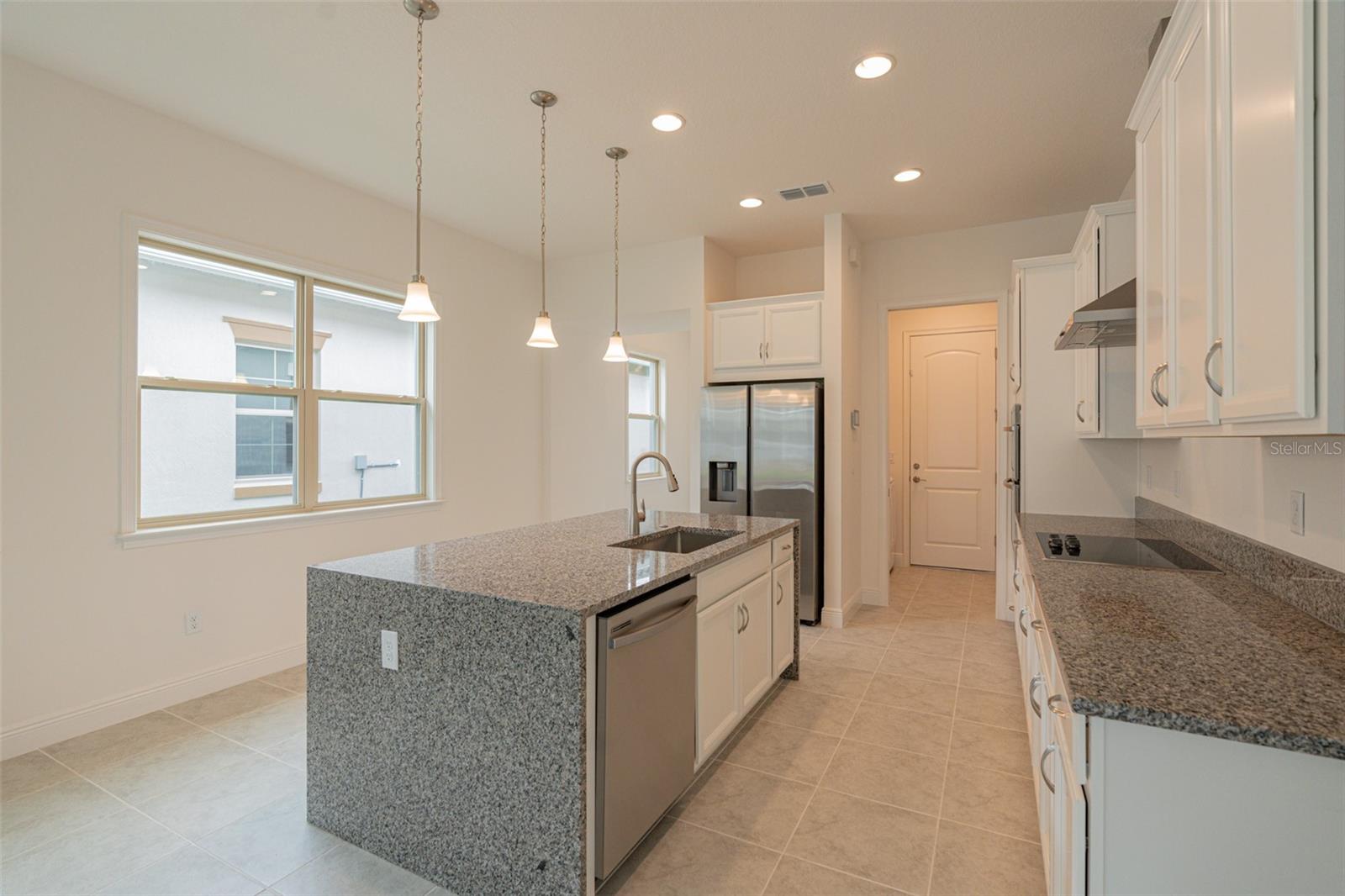 EAGLE CREEK - Residential Lease