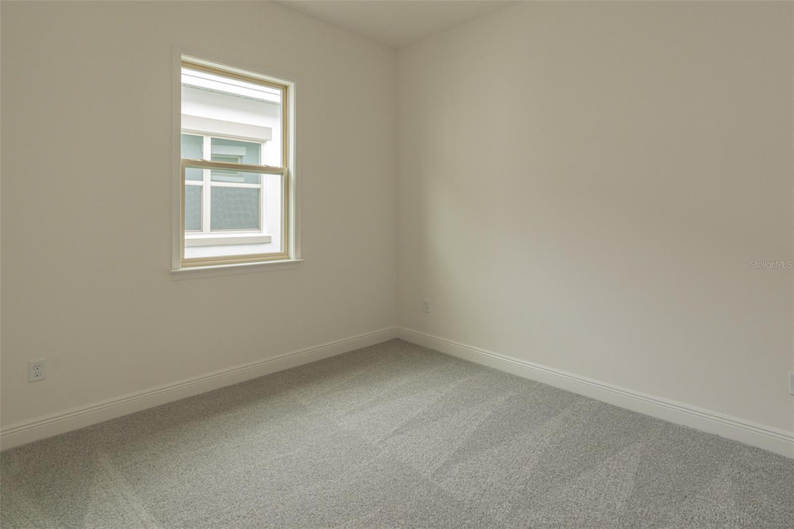 EAGLE CREEK - Residential Lease