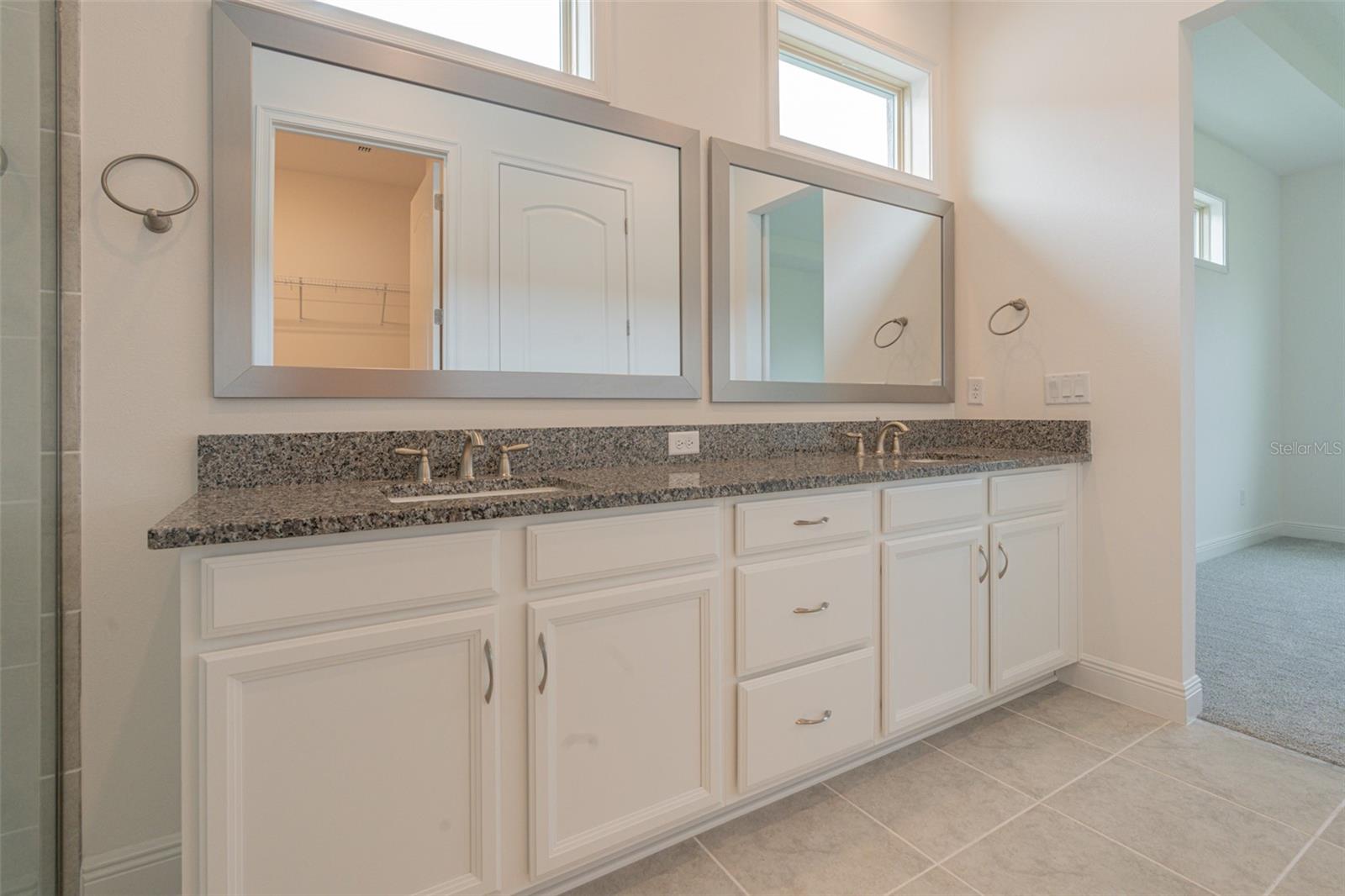 EAGLE CREEK - Residential Lease