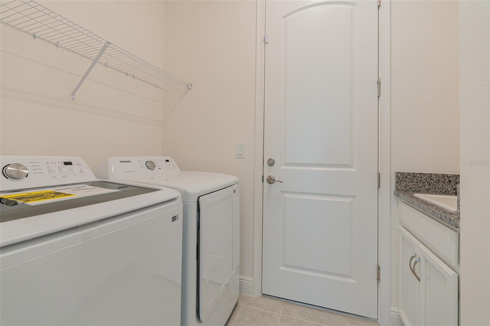 EAGLE CREEK - Residential Lease