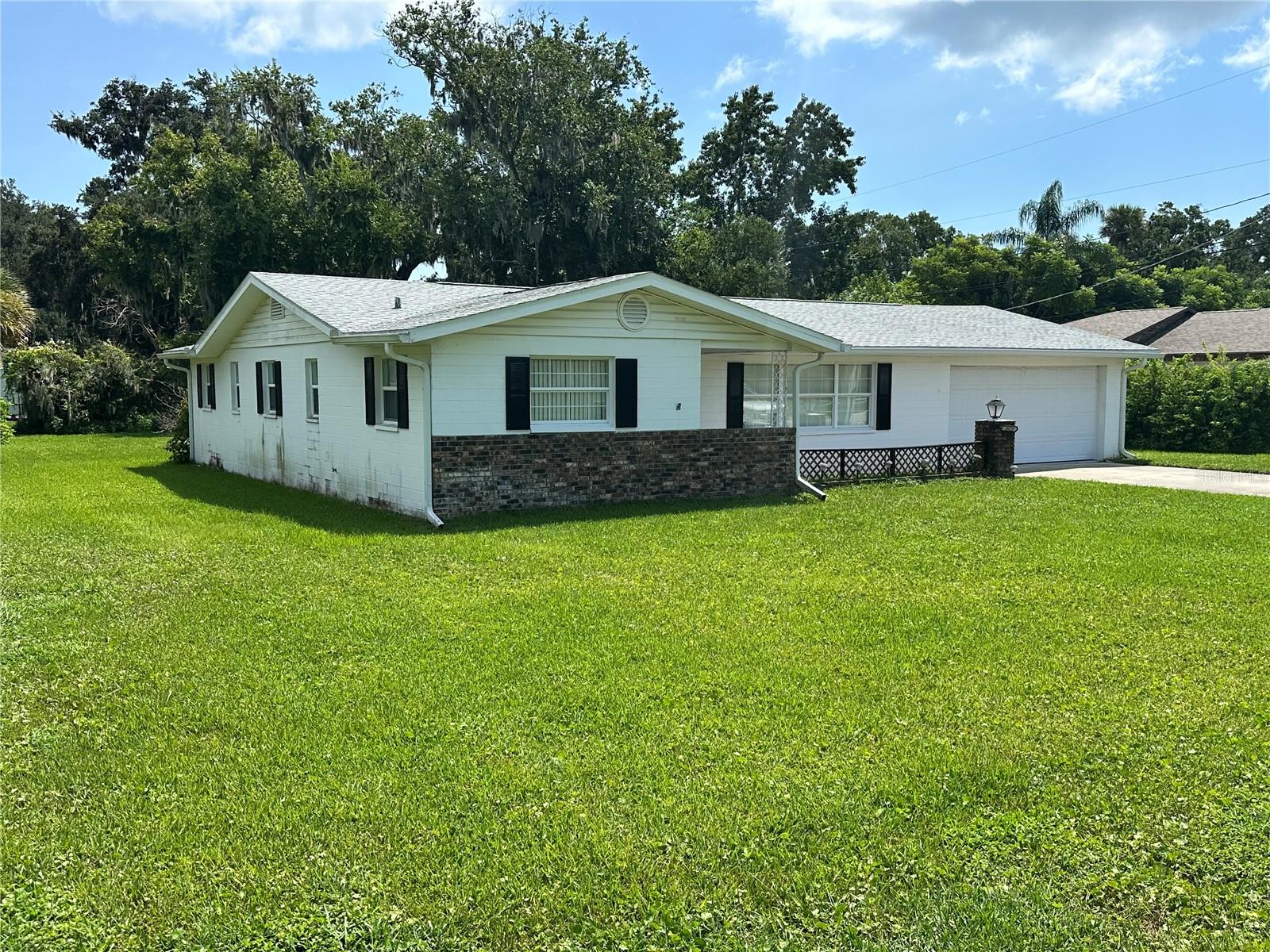 2023 MAGNOLIA AVENUE