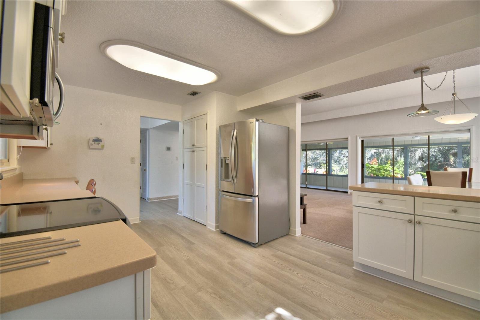 GRENELEFE COUNTRY HOME - Residential