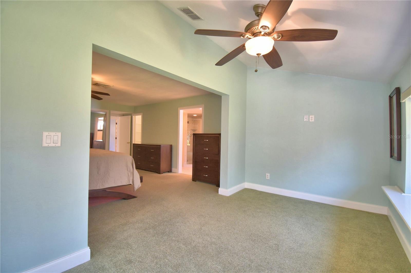 GRENELEFE COUNTRY HOME - Residential