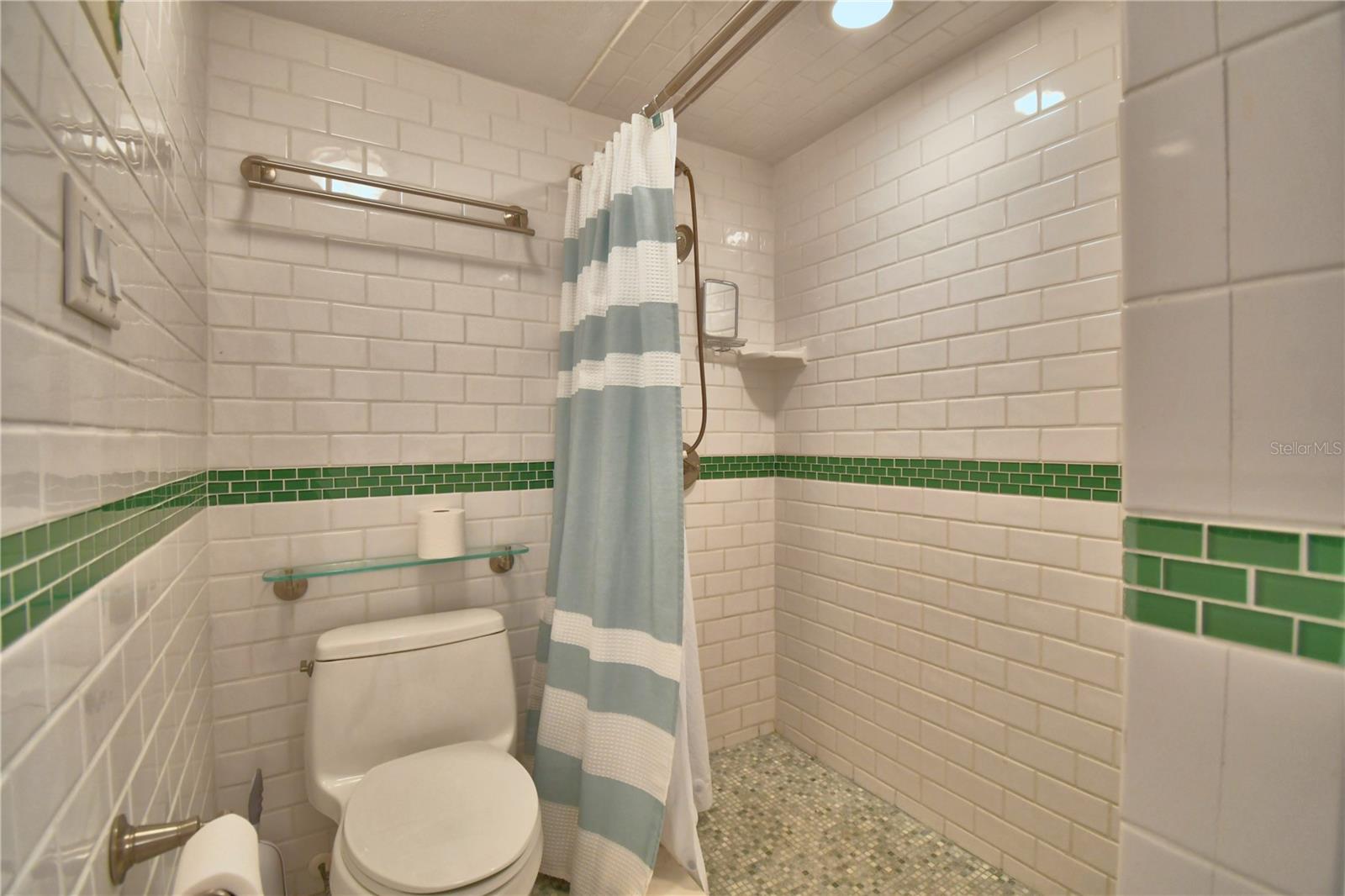 GRENELEFE COUNTRY HOME - Residential