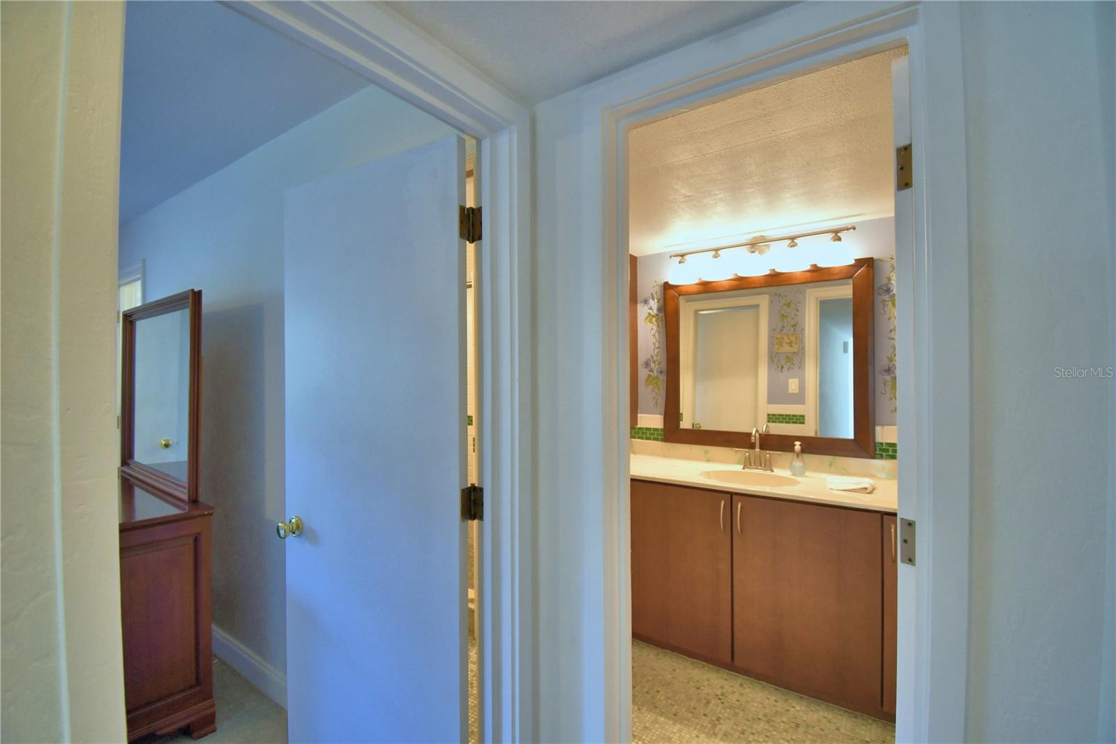 GRENELEFE COUNTRY HOME - Residential