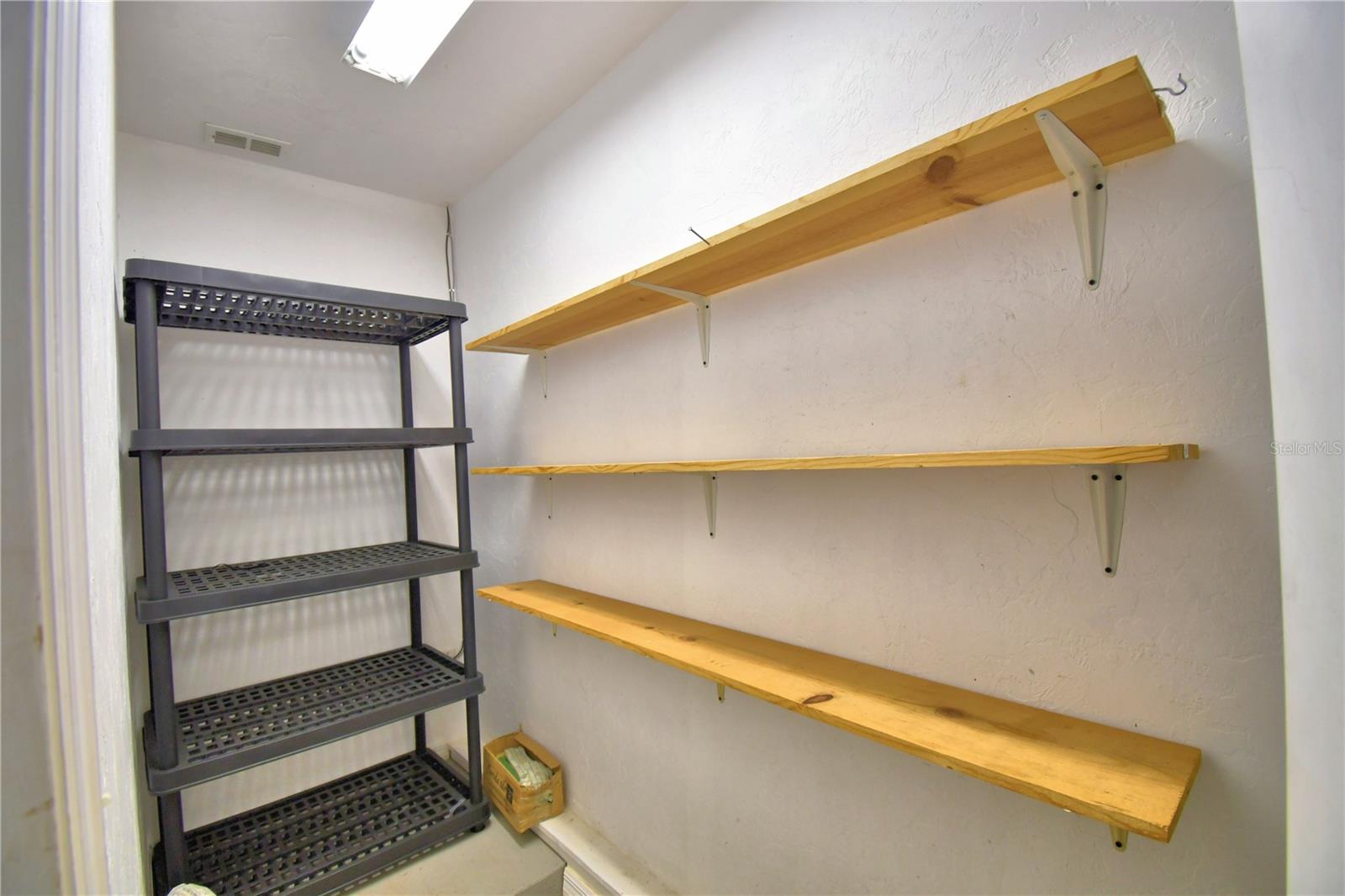 GRENELEFE COUNTRY HOME - Residential