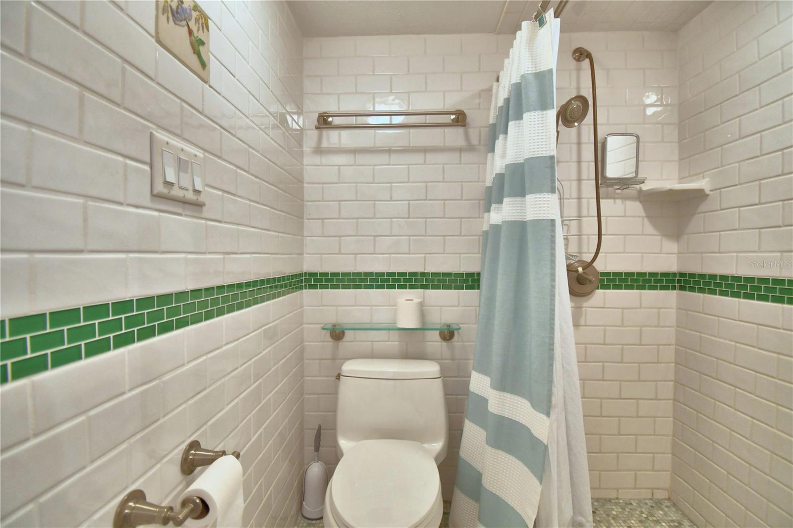 GRENELEFE COUNTRY HOME - Residential