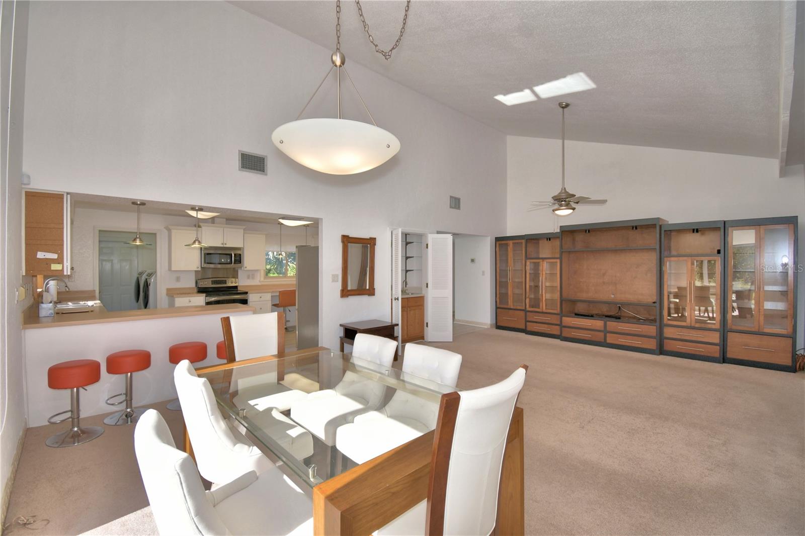 GRENELEFE COUNTRY HOME - Residential