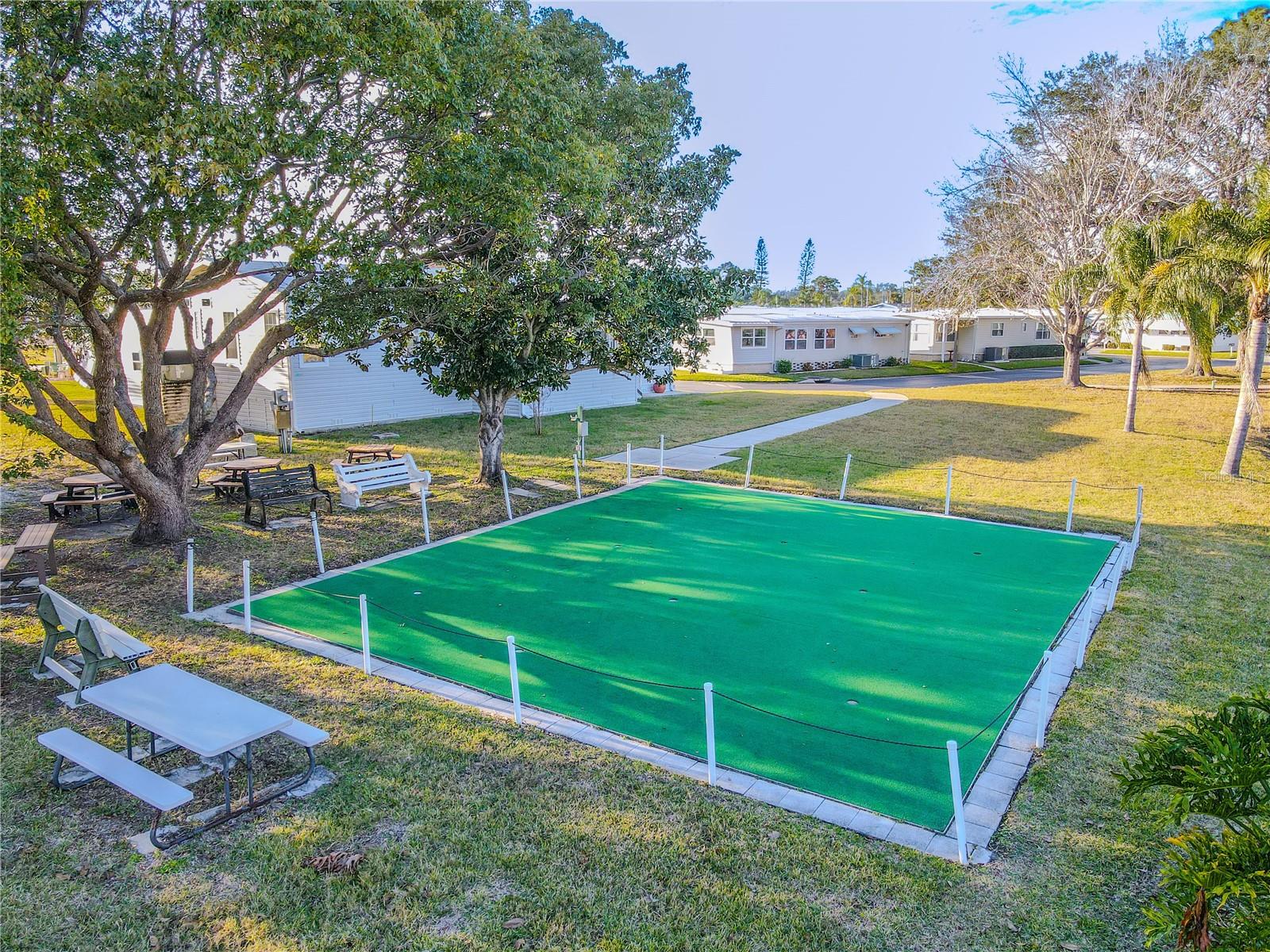 HOLIDAY SHORES MOBILE PARK UNREC - Residential