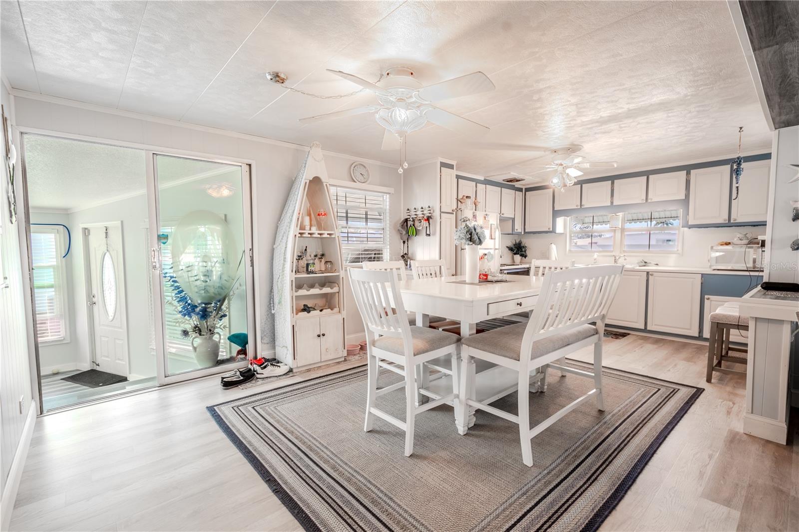 HOLIDAY SHORES MOBILE PARK UNREC - Residential