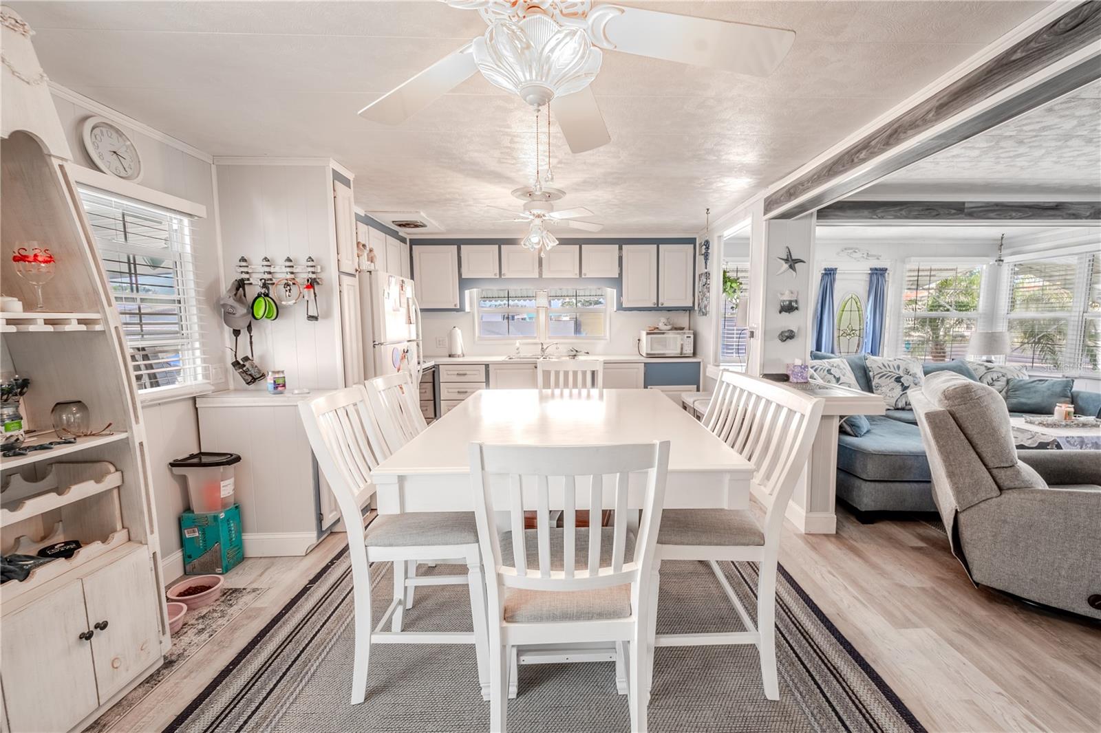 HOLIDAY SHORES MOBILE PARK UNREC - Residential