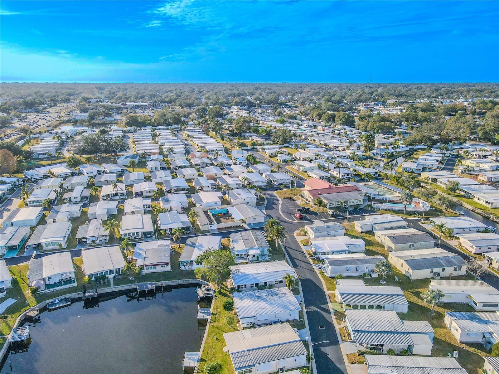 HOLIDAY SHORES MOBILE PARK UNREC - Residential