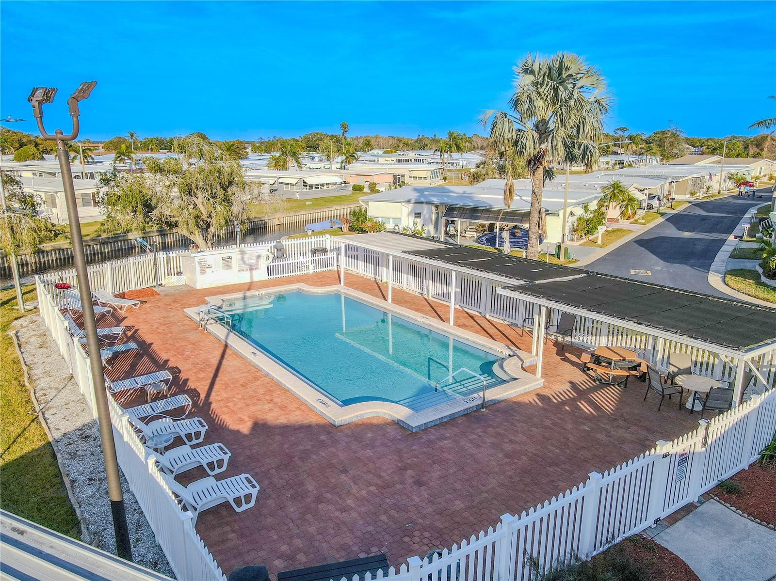 HOLIDAY SHORES MOBILE PARK UNREC - Residential