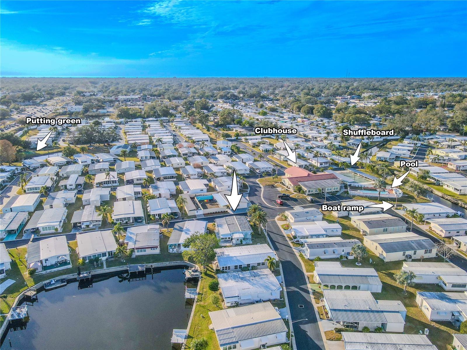 HOLIDAY SHORES MOBILE PARK UNREC - Residential