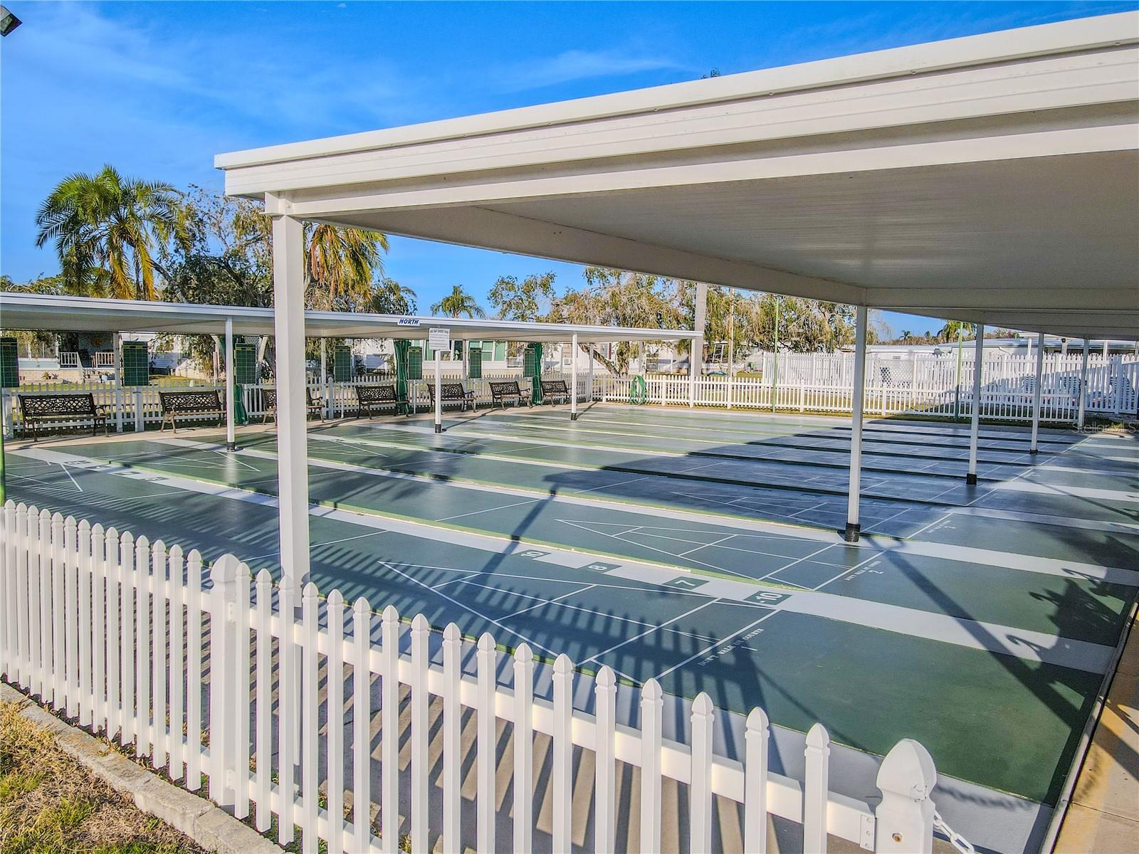 HOLIDAY SHORES MOBILE PARK UNREC - Residential