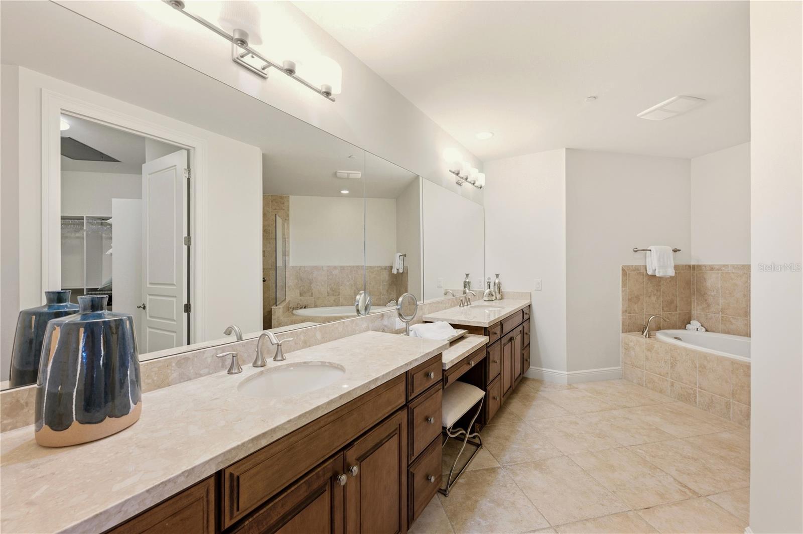 MARQUESA ROYALE AT TIBURON - Residential