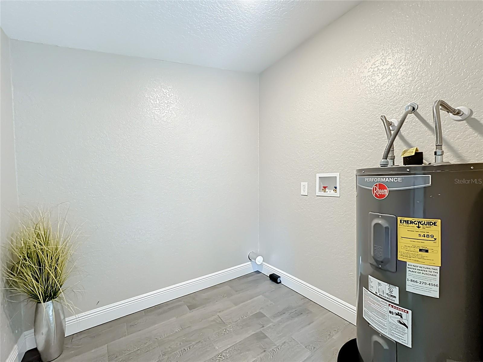 WOODMERE PARK 2ND REP - Residential