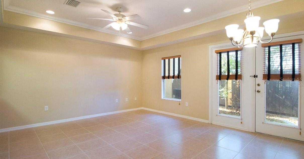 522 NW 39TH ROAD 702