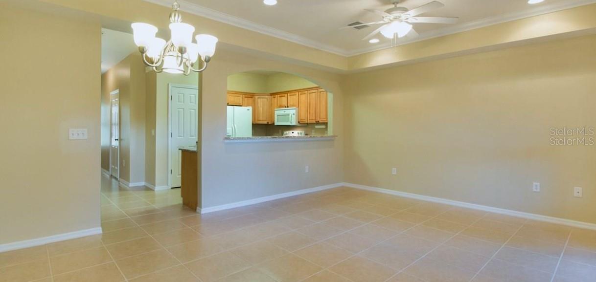 522 NW 39TH ROAD 702